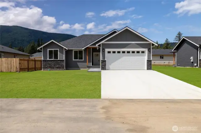 Welcome to 6511 Watson Loop! (grass is photoshopped)