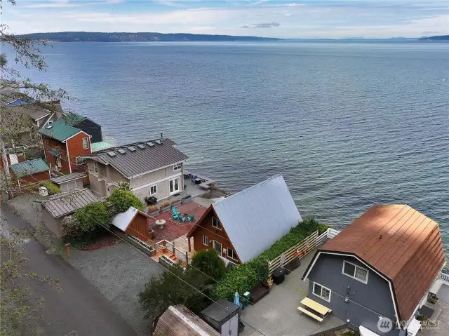 A rarity for this neighborhood, there is ample parking!