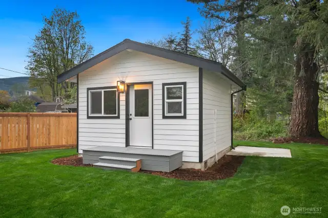 225 sq ft unfinished outbuilding