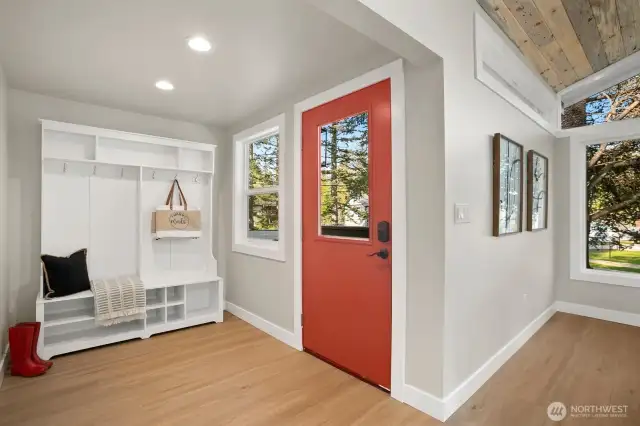 large entry/mudroom