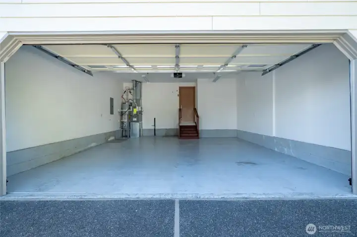 2 car garge.