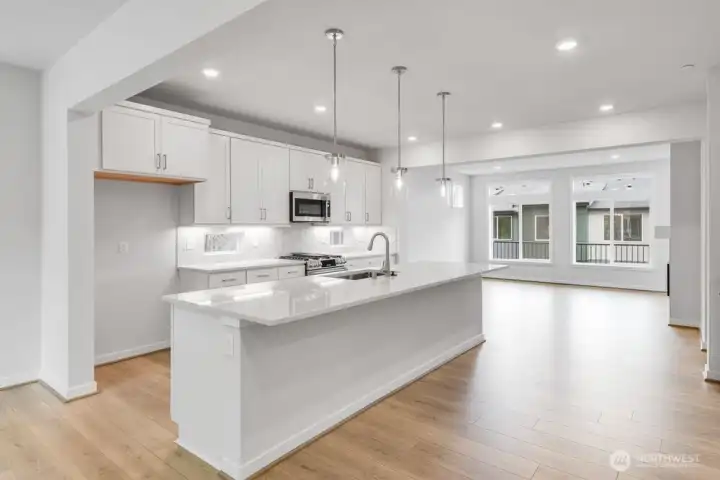 13216 NE 127th Unit E ~ Ready Now