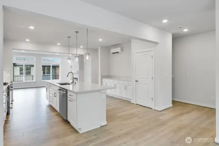 13216 NE 127th Unit E ~ Ready Now