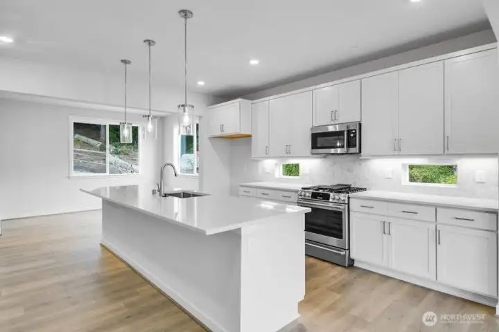 13216 NE 127th Unit E ~ Ready Now