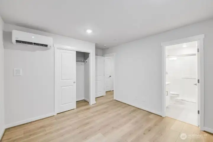 13216 NE 127th Unit E ~ Ready Now