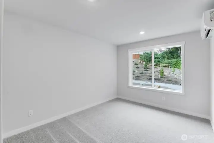 13216 NE 127th Unit E ~ Ready Now