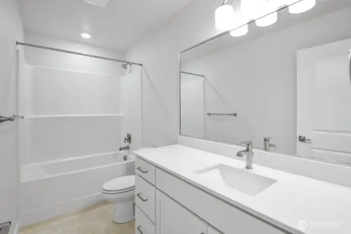 13216 NE 127th Unit E ~ Ready Now