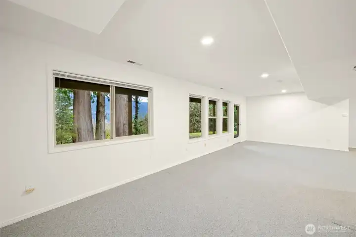 Family Room is a Walkout basement.