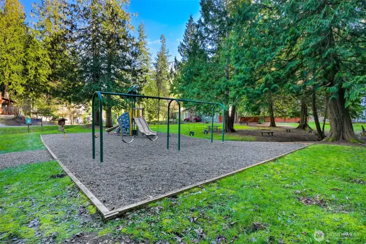 Maple Leaf Park within walking distance