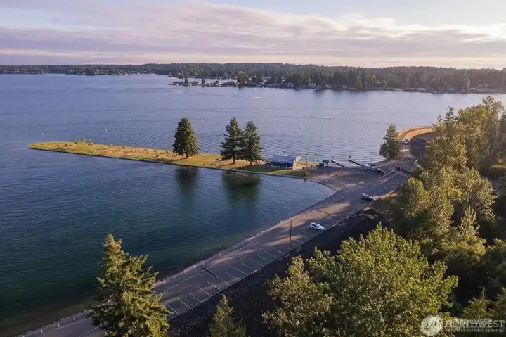 Lake Access To Boat Launch