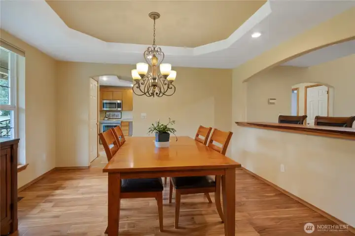 Dining room with engineered Acacia hardwood floors