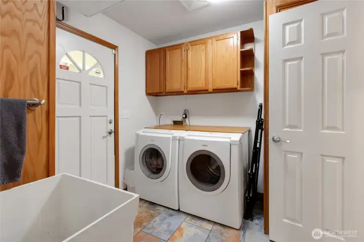 Laundry room off kitchen with washtub, Bosch washer & dryer,  1/2 bath and pantry