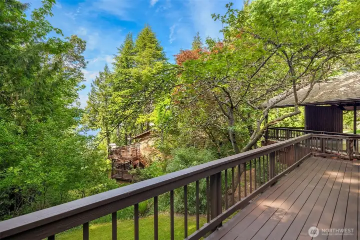 Celebrate the northwest outdoors on this expansive deck.