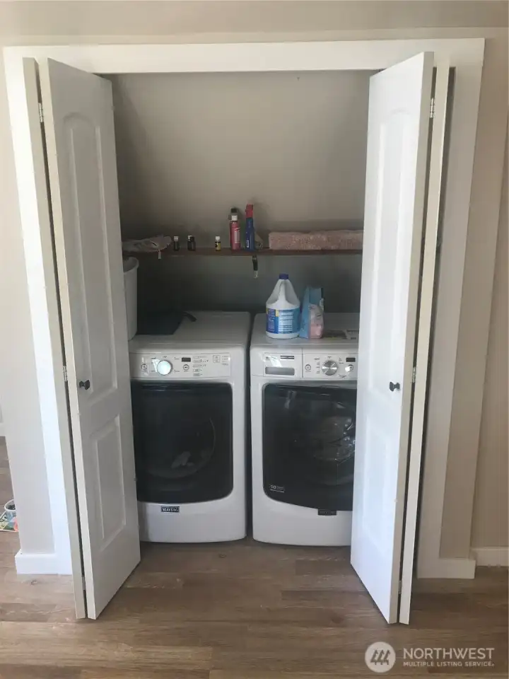 Unit A - Washer/Dryer