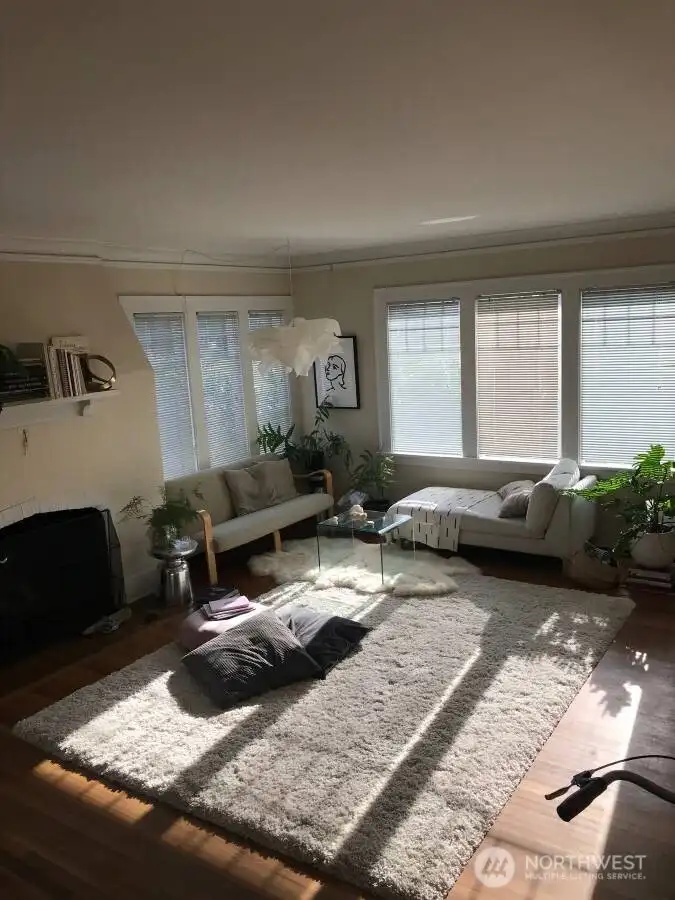 Unit B - Loving Room
