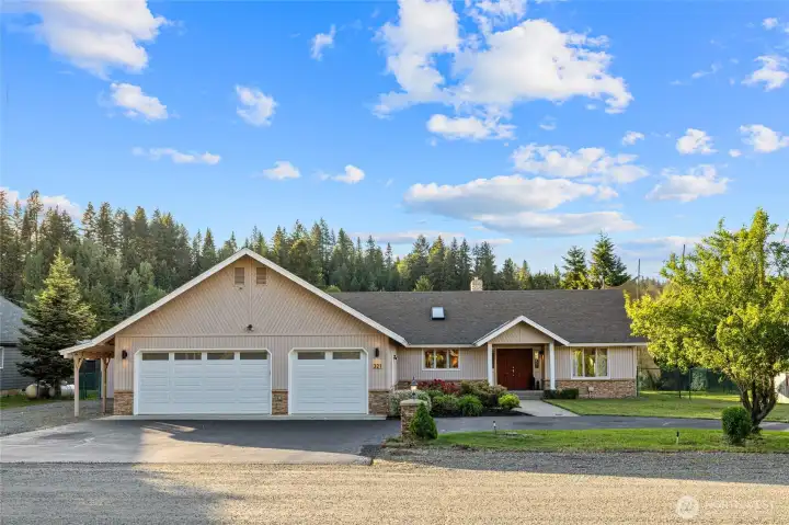 Welcome to 321 Pebble Beach Drive in coveted Sun Country! Perfectly positioned along the golf course, this desirable rambler offers spacious single-level living on a large double lot. Enjoy the convenience of an attached three-car garage plus a detached shop, providing ample room for vehicles, hobbies, storage, and all your recreational gear.