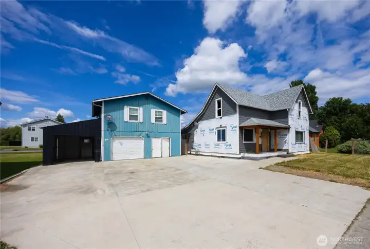 The gray house is the main one and the garage has a 1 bedroom rental unit above the garage The gray house is the main one and the garage has a 1 bedroom rental unit above the garage