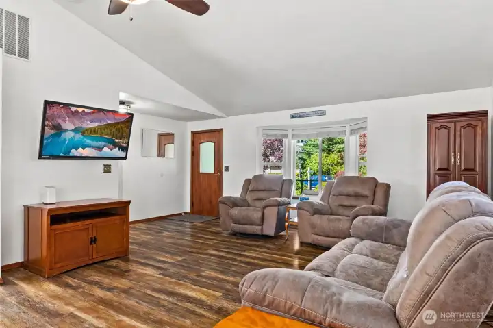 View towards the front door. View towards the front door.