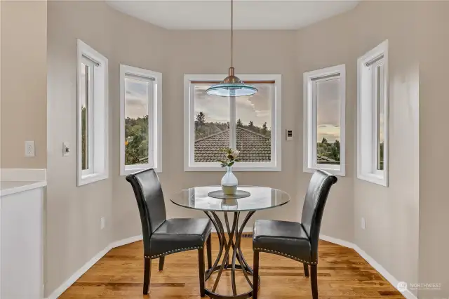 Breakfast nook to enjoy the morning view