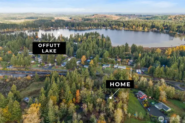 This luxurious and beautiful home offers a perfect private retreat. Live and explore here, spending time fishing at Offut Lake, walking and watching the wolves at Wolf Haven, biking on the Chehalis trails, or hiking at Mount Rainier and other nearby forests.