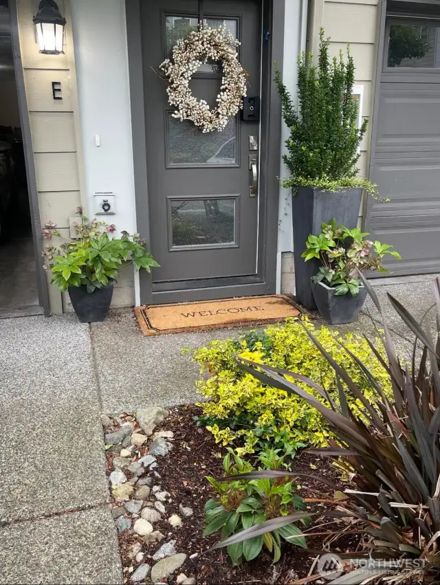 exterior entry door (formerly staged)
