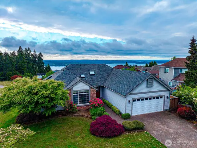 Enjoy living in the great northwest in this one story rambler with waters views of Dyes Inlet.