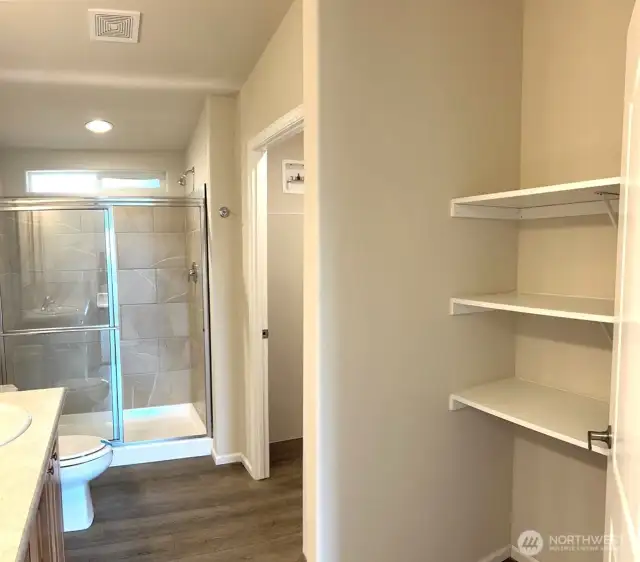 Prime bathroom shelving