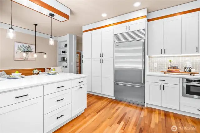 Abundant Cabinets, Elegant Lighting, Therador Refrigerator