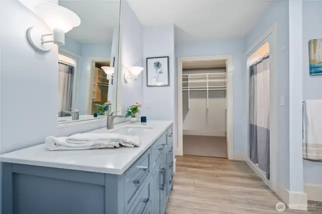 Lower ADU - Ensuite 3/4 Bathroom #3