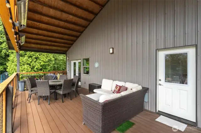 Step out of the ADU to this elevated and expansive deck offering a peaceful place to enjoy the view, sip your morning coffee, or host friends in the fresh air.