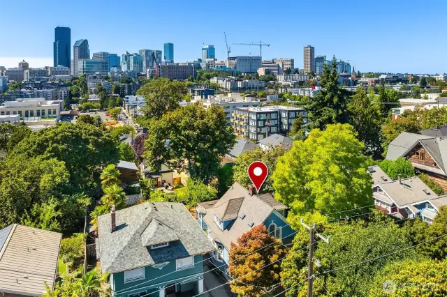 Located in Central Seattle w easy commute to Downtown Seattle, Capitol Hill. A quick stroll to 12th Avenue eateries and hot spots, Seattle University campus, Swedish Hospital + Health.