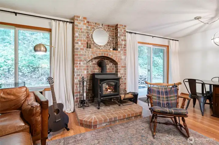 Fireplace - Wood Burning