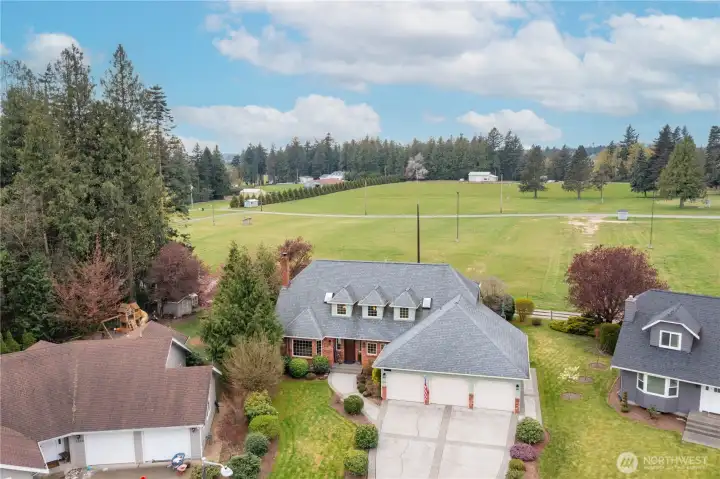 Huge field behind home owned by NWW Fairgrounds. Will not have neighbors behind!