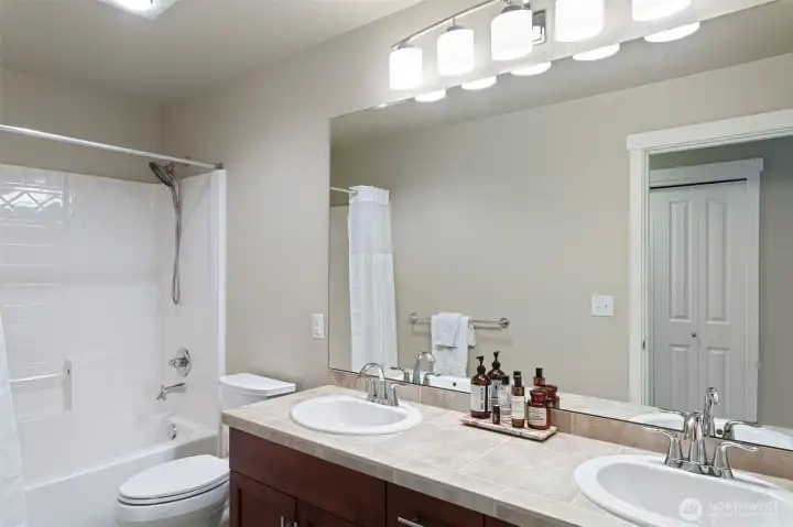 Full Guest Bath