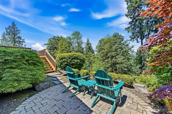 There is a nice lower patio area, perfect for a firepit.