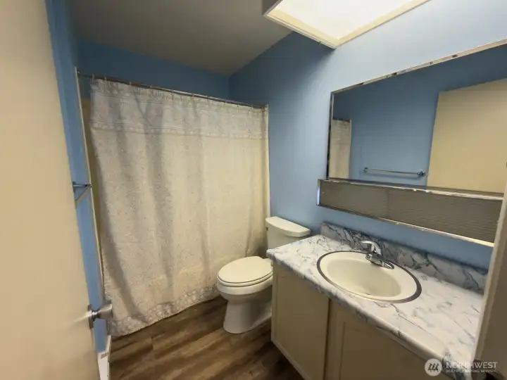 Guest Bathroom Guest Bathroom