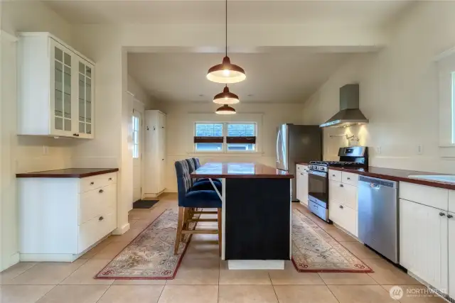 Kitchen with Island