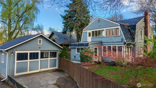 Detached garage + Alley Access