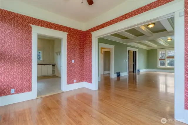 Sun Room to Kitchen