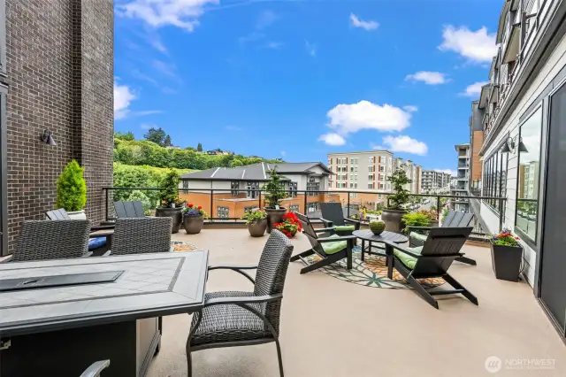 Throw a party with friends on the Community room deck on the 5th floor off the Community Room.