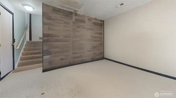 Lower level living space