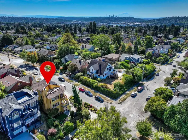 Amazing location, close to downtown Ballard and Shilshole.