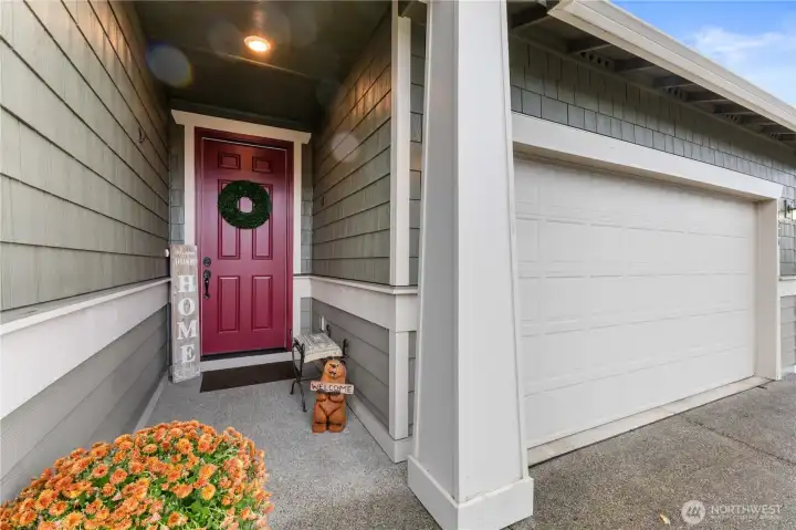 Like new, this home is welcoming and ready for you to move in and call home.