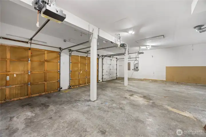 3 car garage!