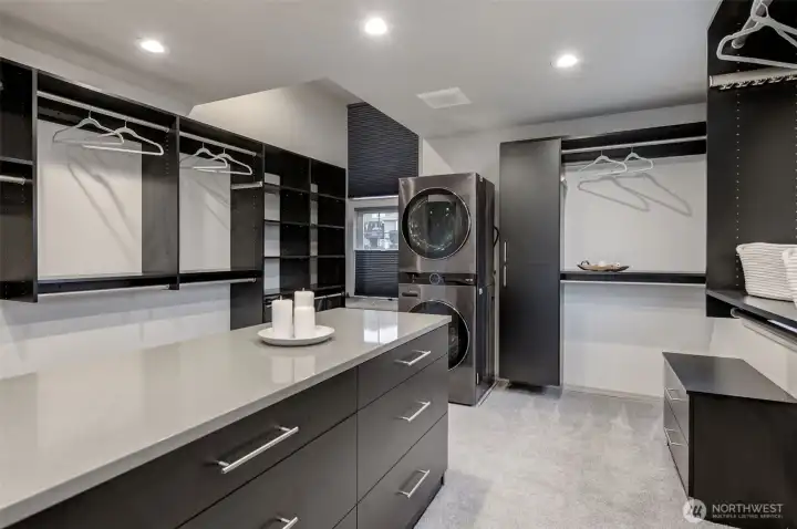 Look at all this space! Washer & Dryer too!