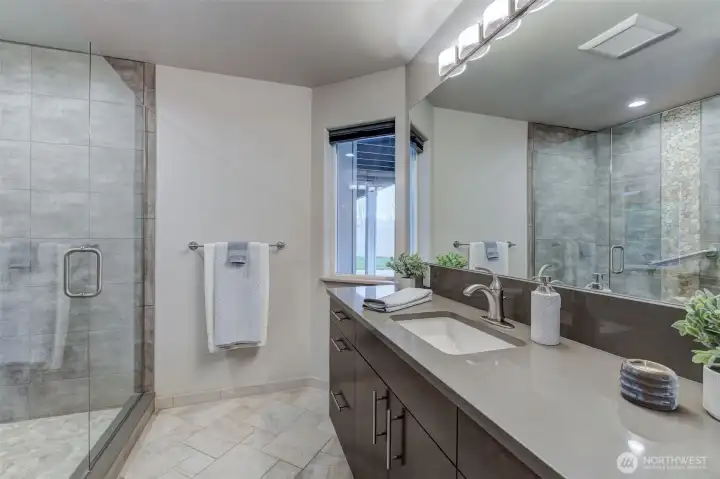 Lower newly remodeled 3/4 bath