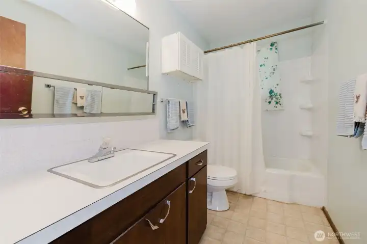 Full bathroom