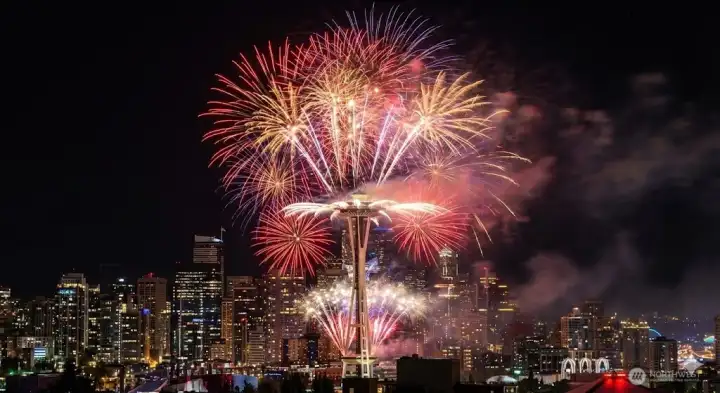 Area Highlight: Minutes from downtown Seattle attractions including New Years at the Needle!