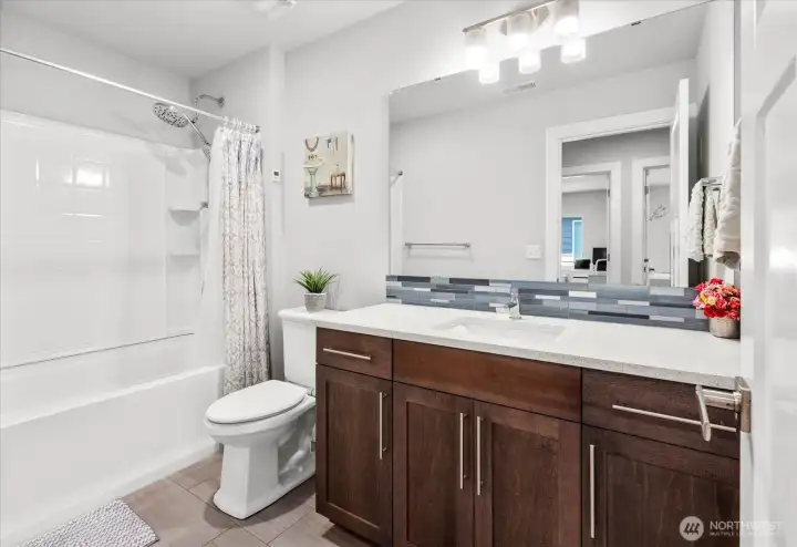 Full Guest Bath