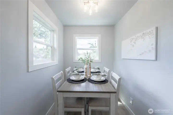 Dining Dining